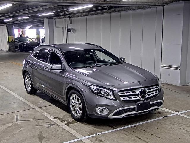 194 Mercedes benz Gla class 156942 2018 г. (ZIP Osaka)